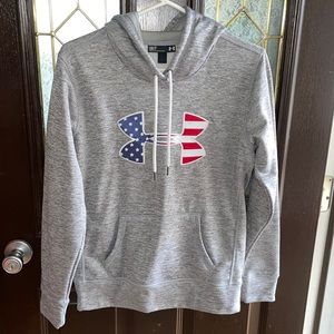 Women’s hooded sweatshirt